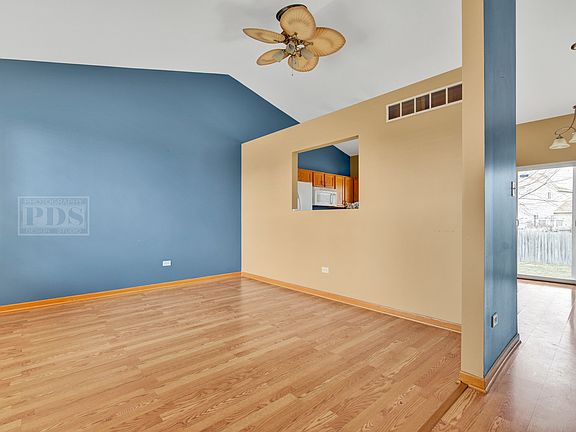 3rd image of 2908 Twin Falls Dr