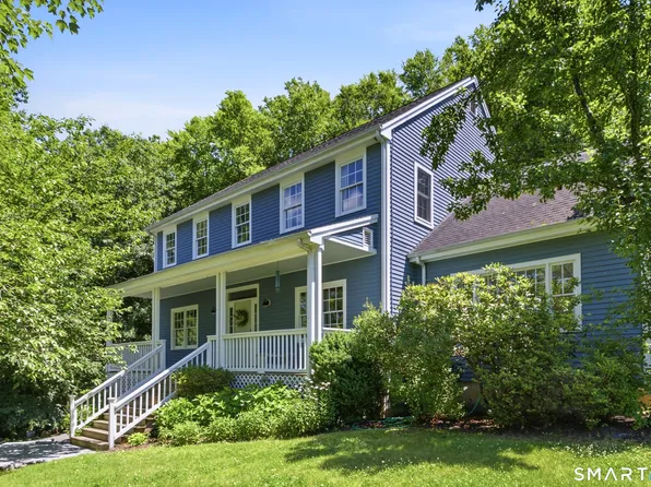 15 Mountain Manor Road, Newtown, CT 06482