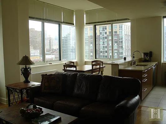 Rented by Halstead Real Estate | media 29