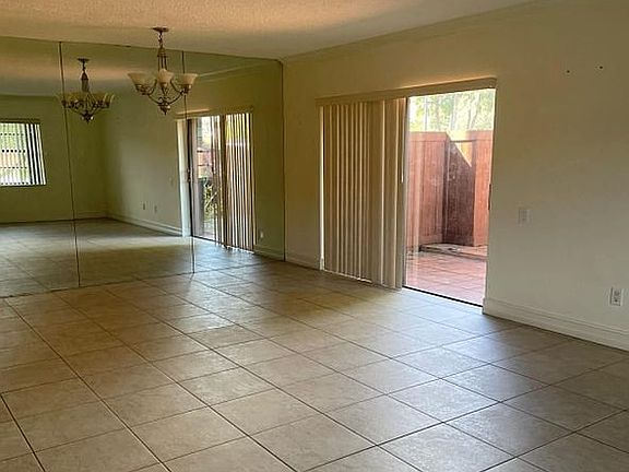 5th image of 6606 SW 115th Ct #H91
