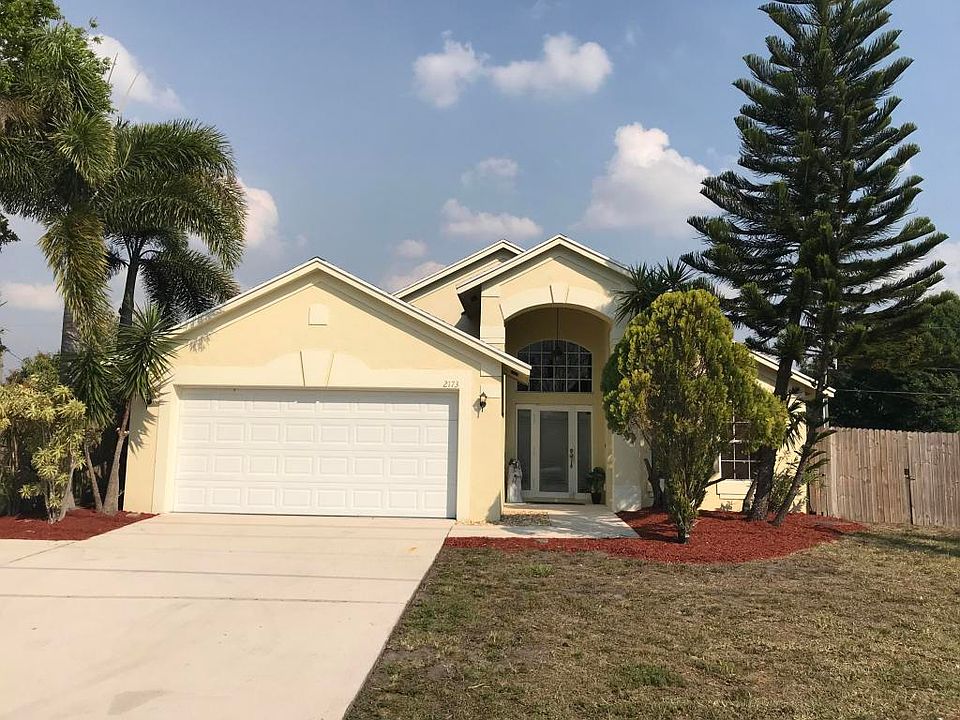 1st image of 2173 SE Floresta Dr