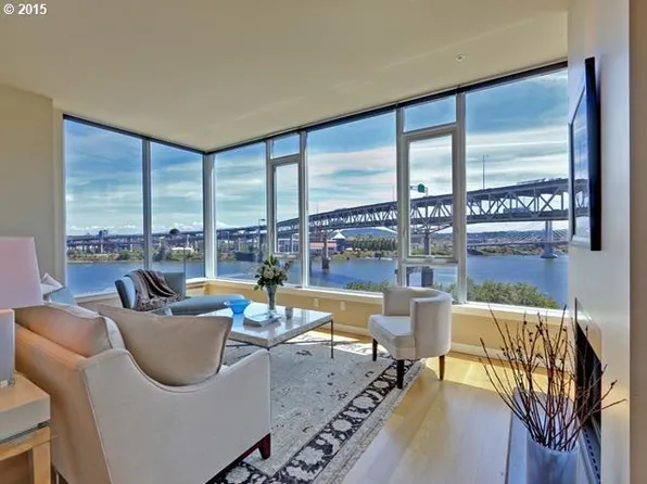 1920 SW River Dr Unit 604, Portland, OR 97201