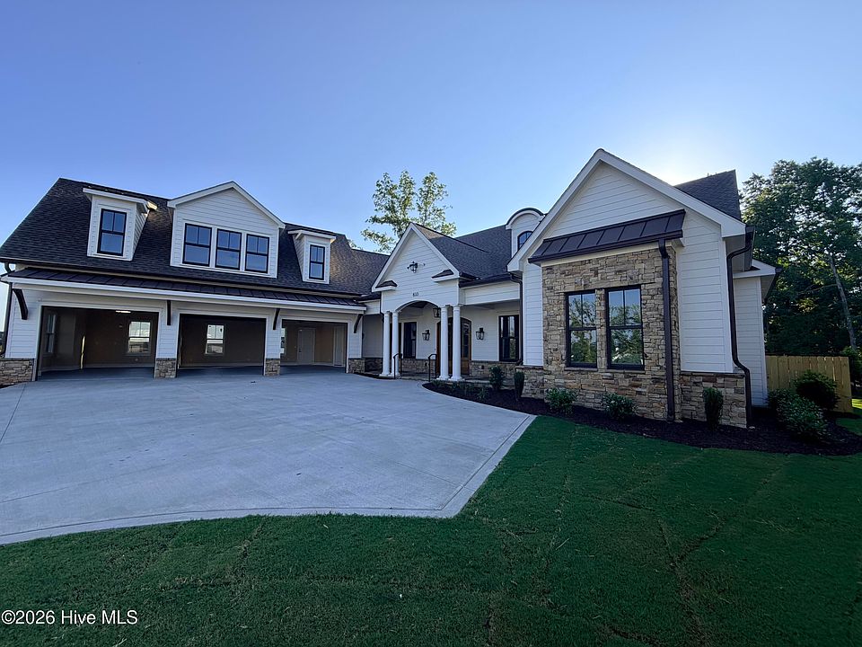1st image of 833 Audubon Way