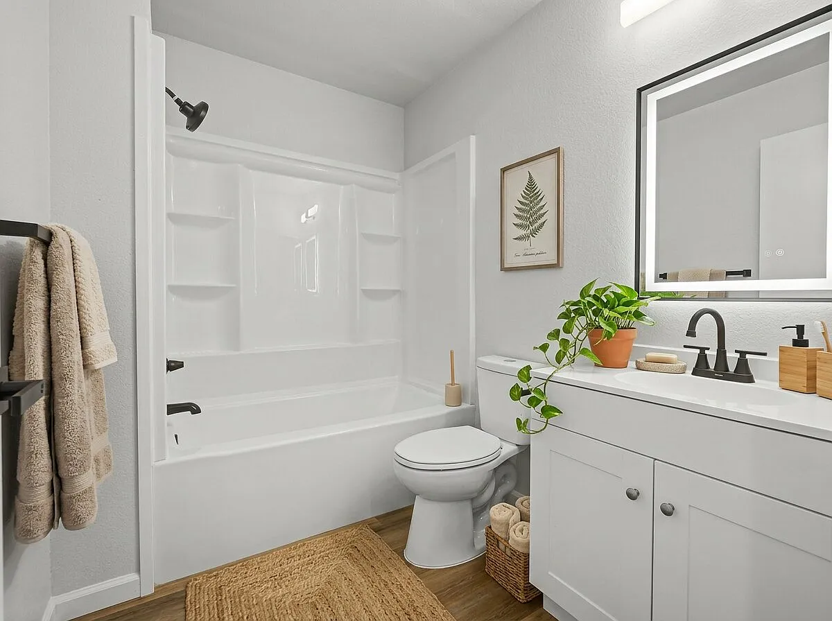 3 bed, 1640 sqft, $2,475 — Photo 2