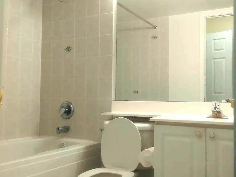 8 Hillcrest Ave — Photo 2