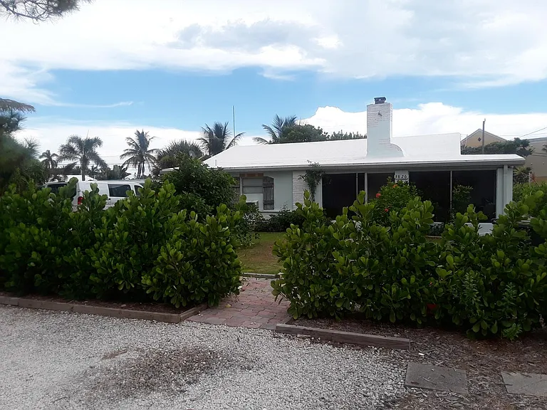 3826 N Old Dixie Hwy #B — Photo 3