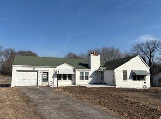 1710 N 2nd St, Atchison, KS 66002