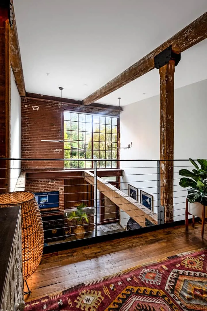 1 bed, 1.5 bath, 1240 sqft, $1,995 — Photo 4