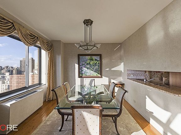 4th image of 1437 3rd Ave #24A