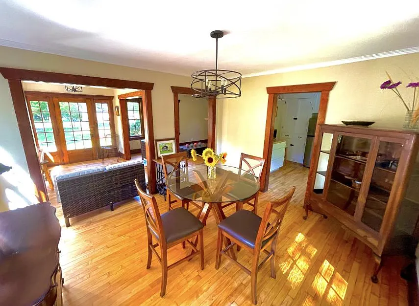 3 bed, 1360 sqft, $2,800 — Photo 4