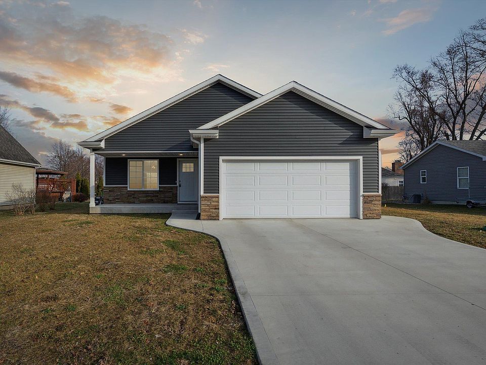 1st image of 26059 Lake Terrace Cir