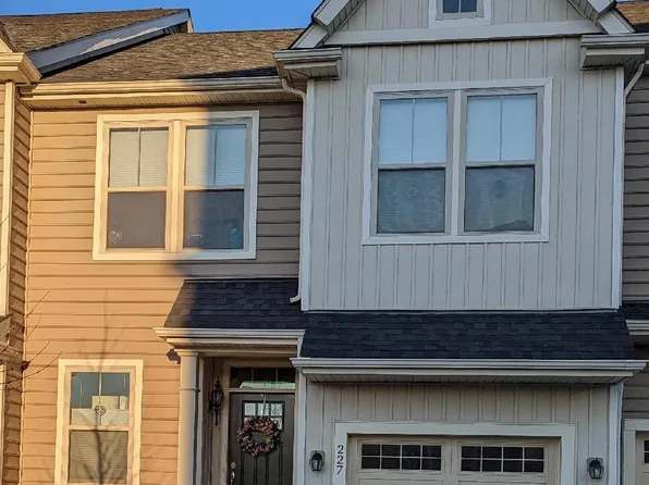 227 Ash Ln, Kennett Square, PA 19348