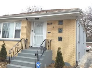 132 W 155th St, Harvey, IL 60426