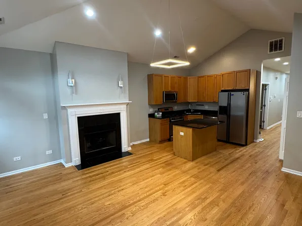 6626 S Drexel Ave #3, Chicago, IL 60637