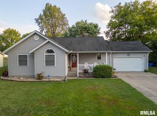 2219 Jennifer Ln, Marion, IL 62959