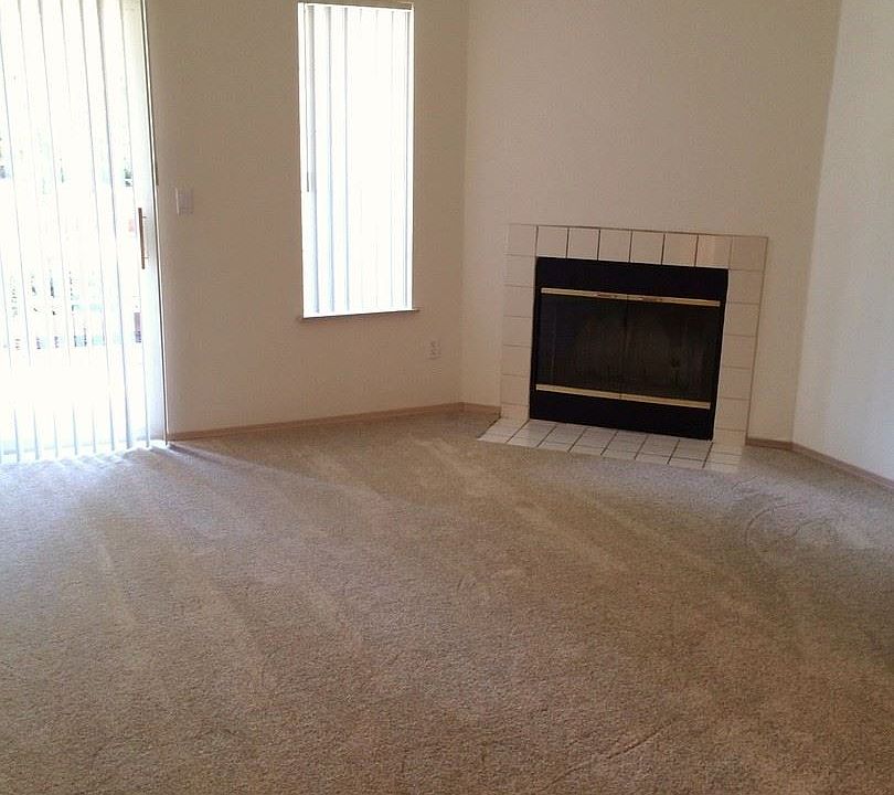 2nd image of 408 SW Eaton Blvd #122