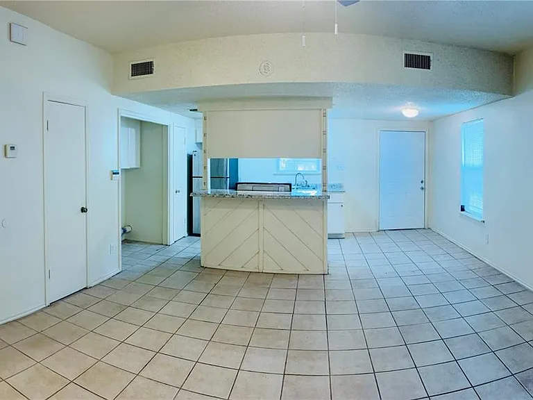 1206 Tartan Ln #B — Photo 14