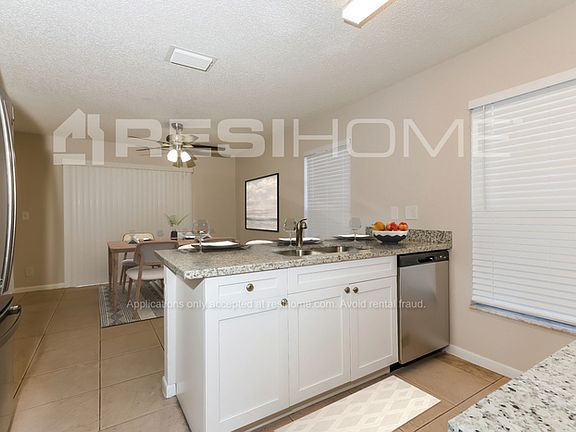 4th image of 10226 Boynton Place Cir