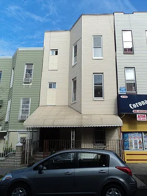 Rented by Owner | media 9