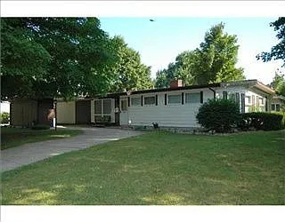 3519 Brookhurst Pl photo 1