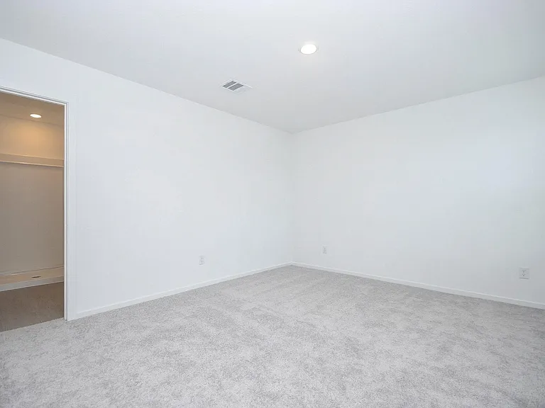 923 Capracotta Dr — Photo 16