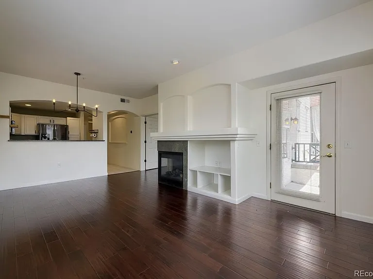1727 N Pearl St #204 — Photo 4