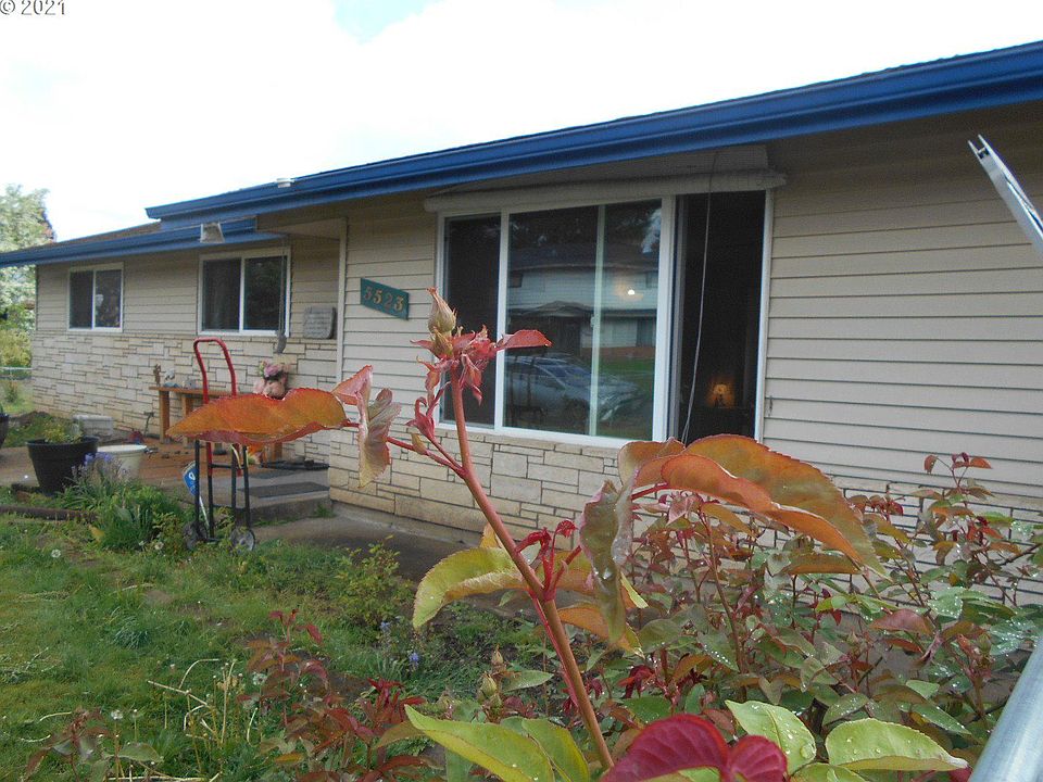 1st image of 5523 NE Chateau Dr