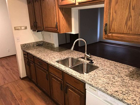 4th image of 3434 Holiday Dr APT 8