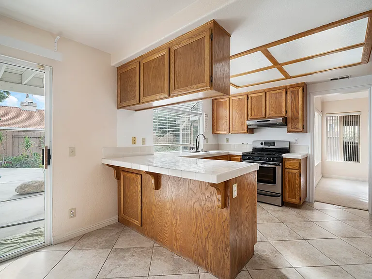 2631 Alne Dr — Photo 10