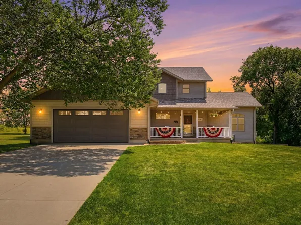 2638 Scenic Ln, Nashua, IA 50658