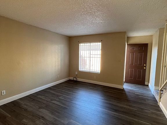 4th image of 1521 Pacific St APT B