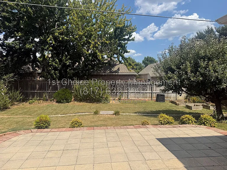 1325 Gatewood Dr — Photo 12