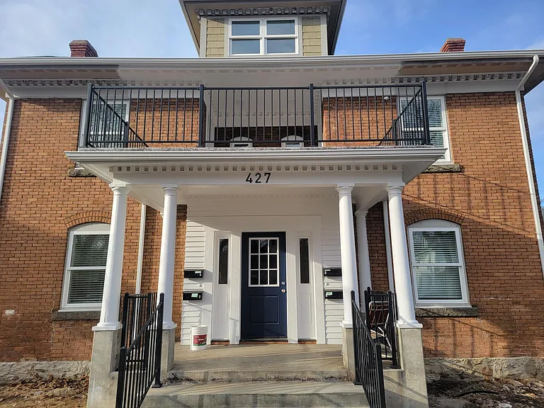 427 E Pine St #2 — Photo 1