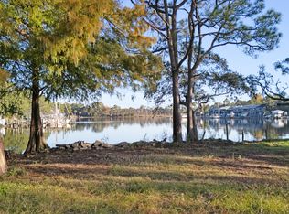 404 Seville Cir, Niceville, FL 32578