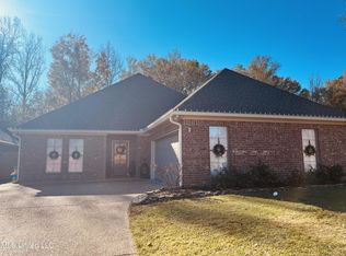 210 Seminole Ct, Clinton, MS 39056