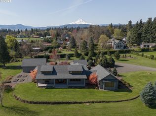 4133 E Forden Dr, Hood River, OR 97031
