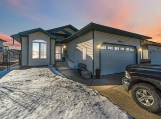 16012 78th St NW, Edmonton, AB