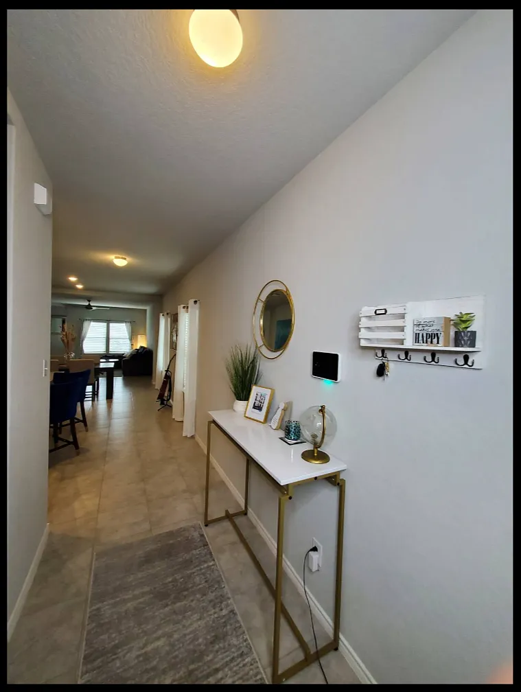 3 bed, 1500 sqft, $2,250 — Photo 2