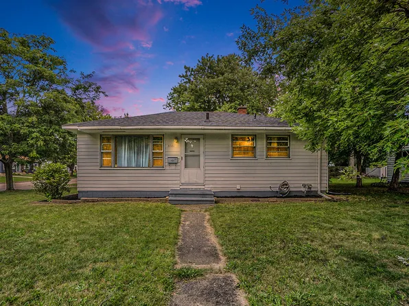 3081 Brookmont Dr, Kalamazoo, MI 49004