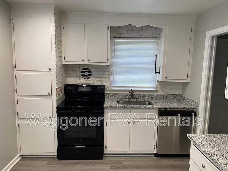811 Irby Dr — Photo 5