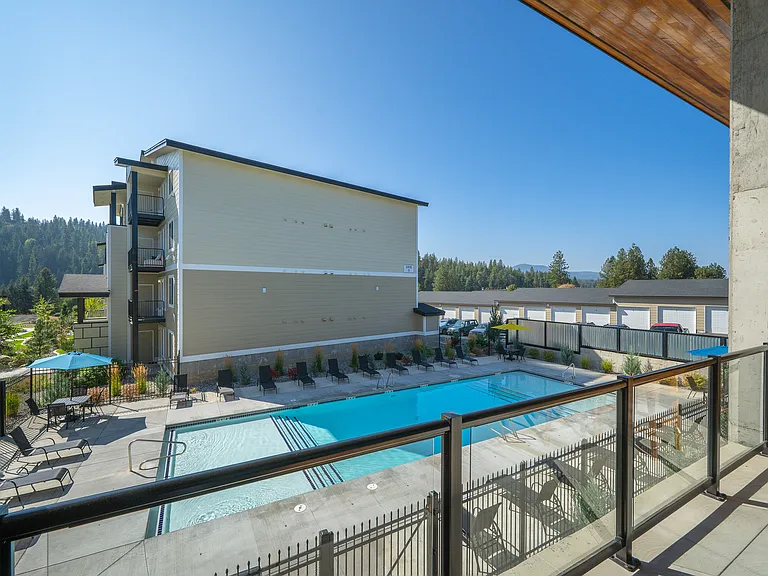 Rivers Edge Apartments — Photo 25