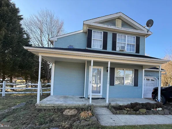 2 Magnolia Cir, Newark, DE 19711