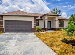 548 Lone Star Ln, Lehigh Acres, FL 33974
