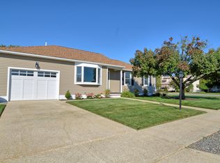 305 Monomy Ter, Cape May, NJ 08204