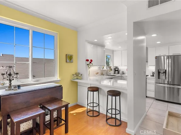 384 Redondo Ave Unit 205, Long Beach, CA 90814