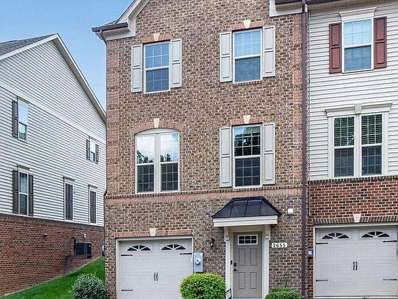 2nd image of 2655 Richmond Way