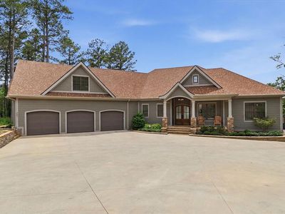 201 Harbor Point Rd, Seneca, SC, 29672