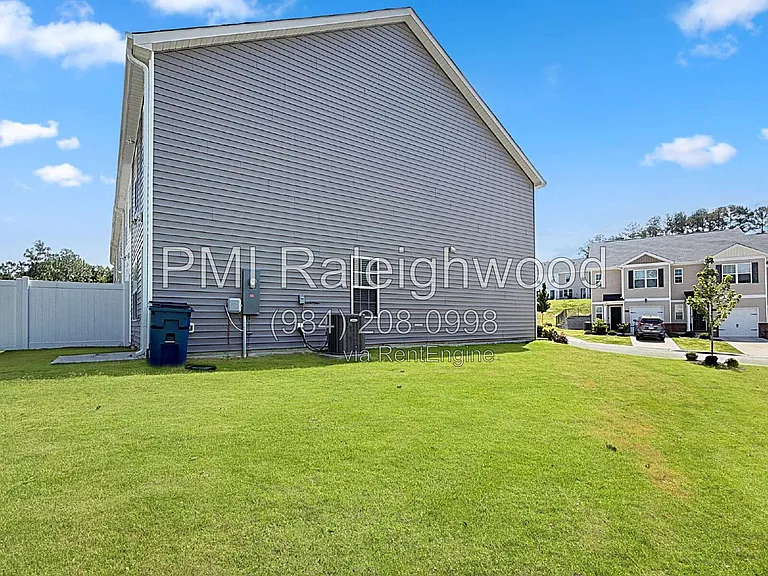 2301 Gracie Ln — Photo 21