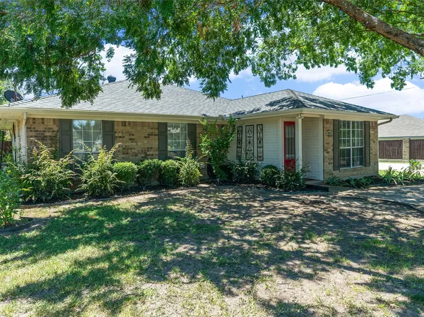3313 Mitchell St, Greenville, TX 75402