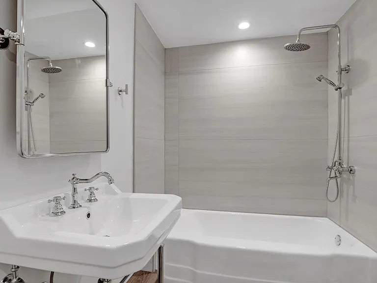 542 Glenrock Ave — Photo 21